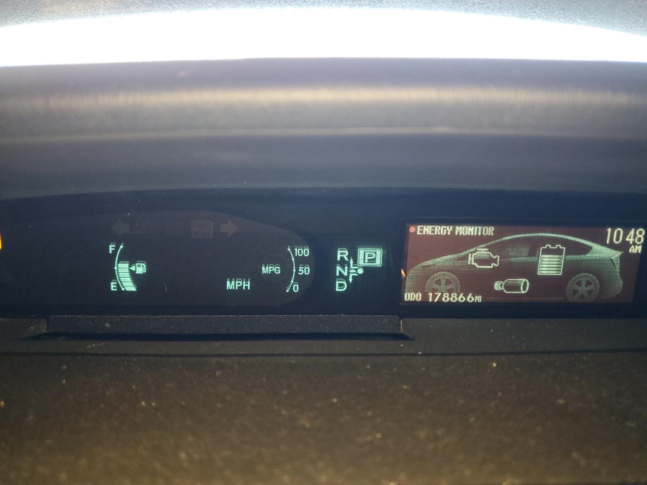 2014 Toyota Prius - Image 9