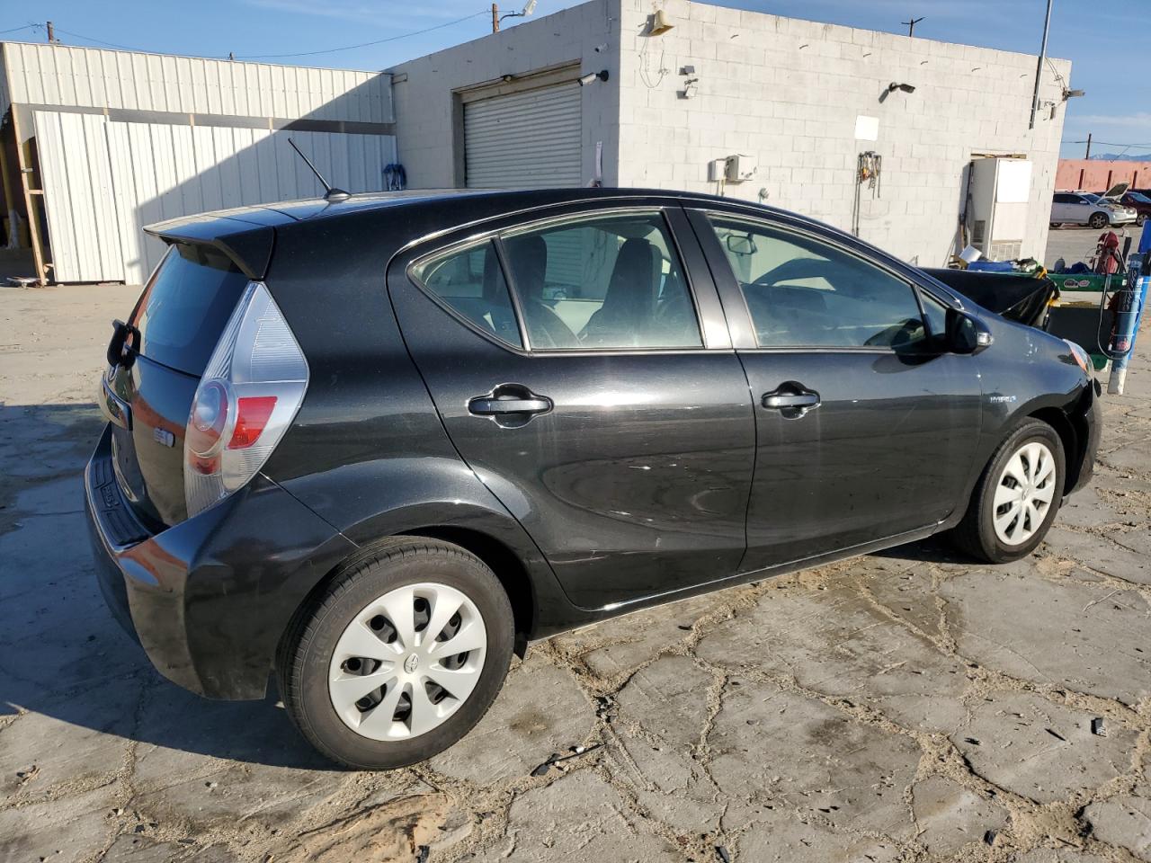 2014 Toyota Prius - Image 3
