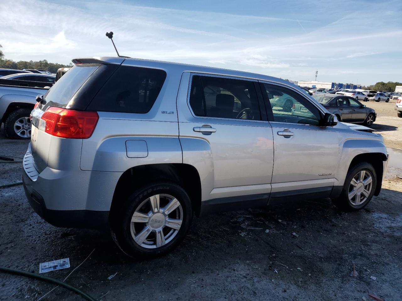 2015 GMC Terrain - Image 3