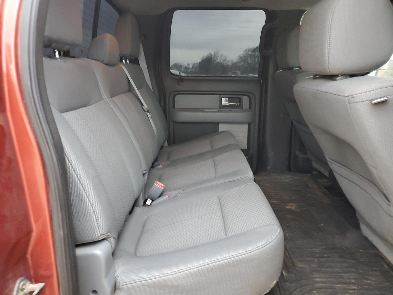 2014 Ford F-150 - Image 10