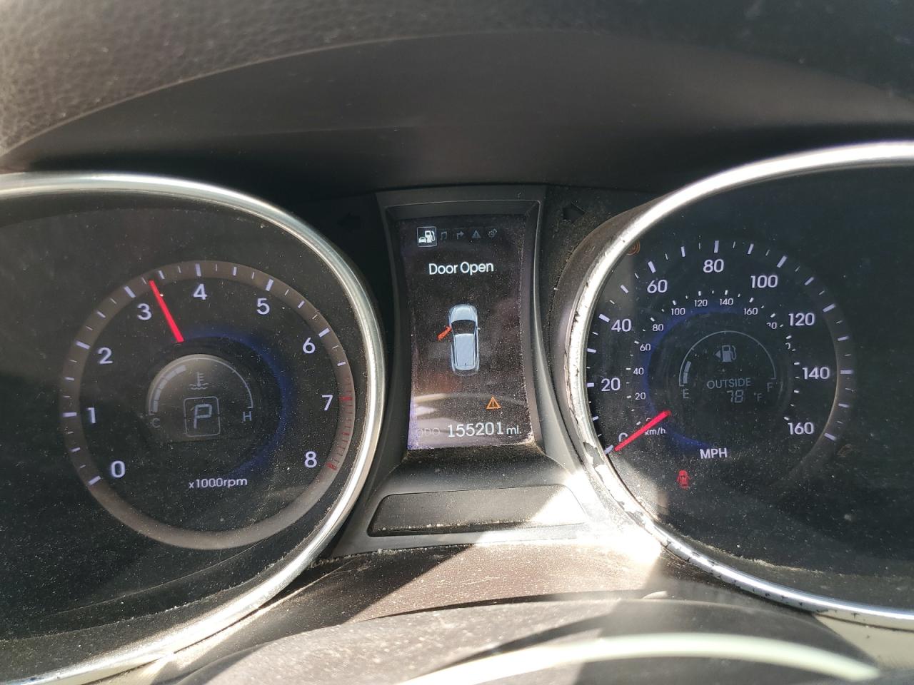 2014 Hyundai Santa Fe - Image 9