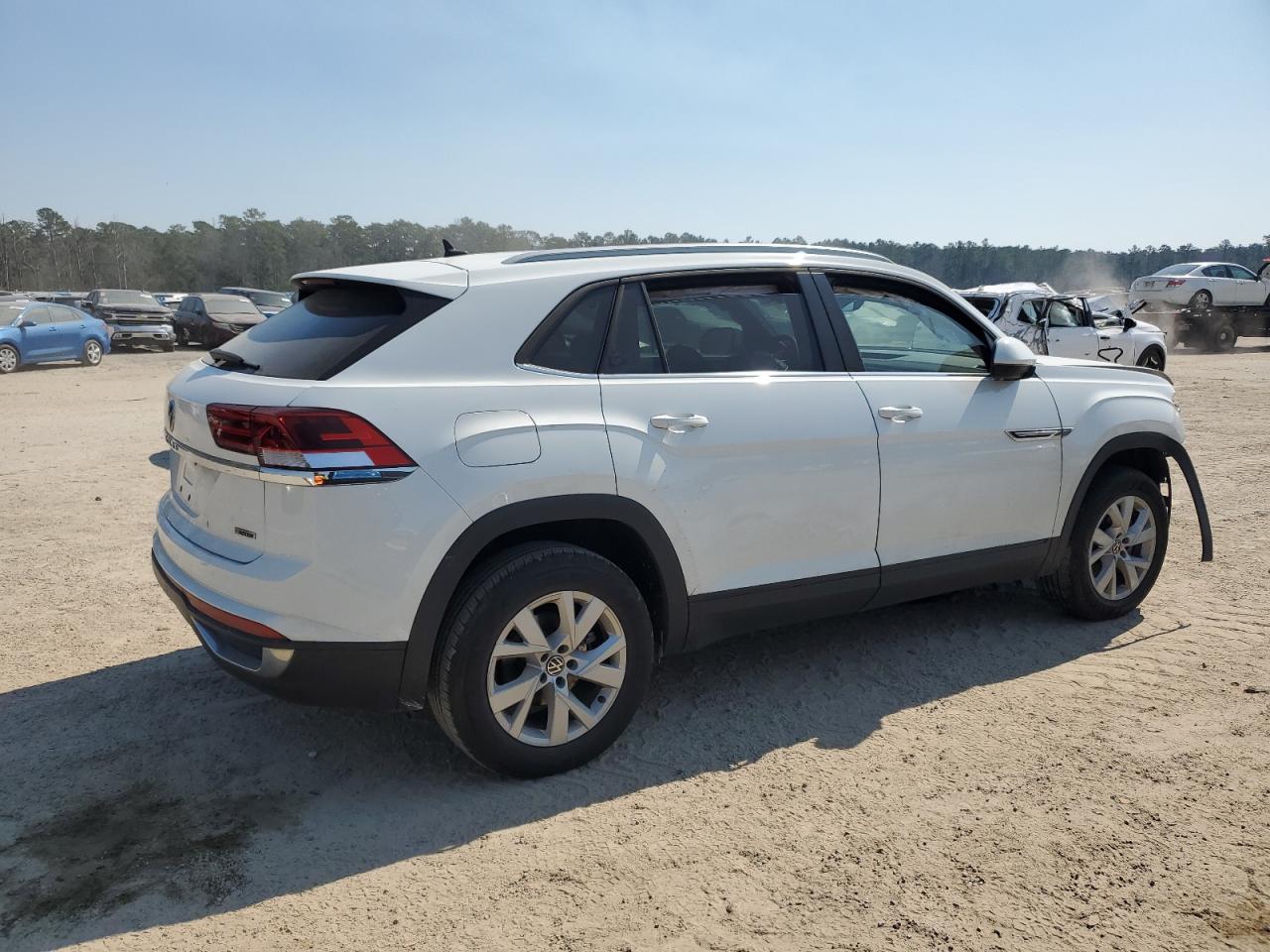 2021 Volkswagen Atlas - Image 3