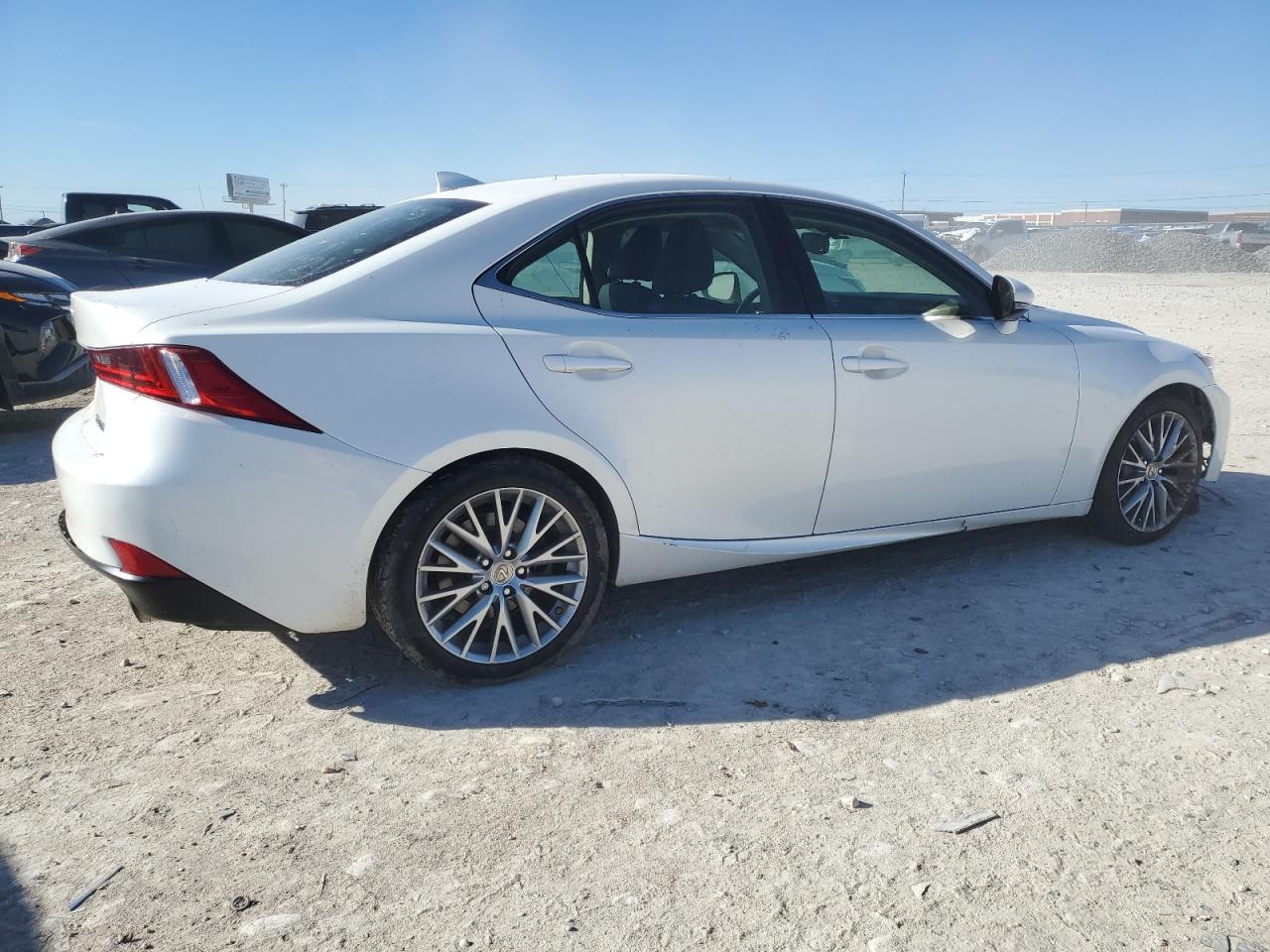2016 Lexus IS - Image 3