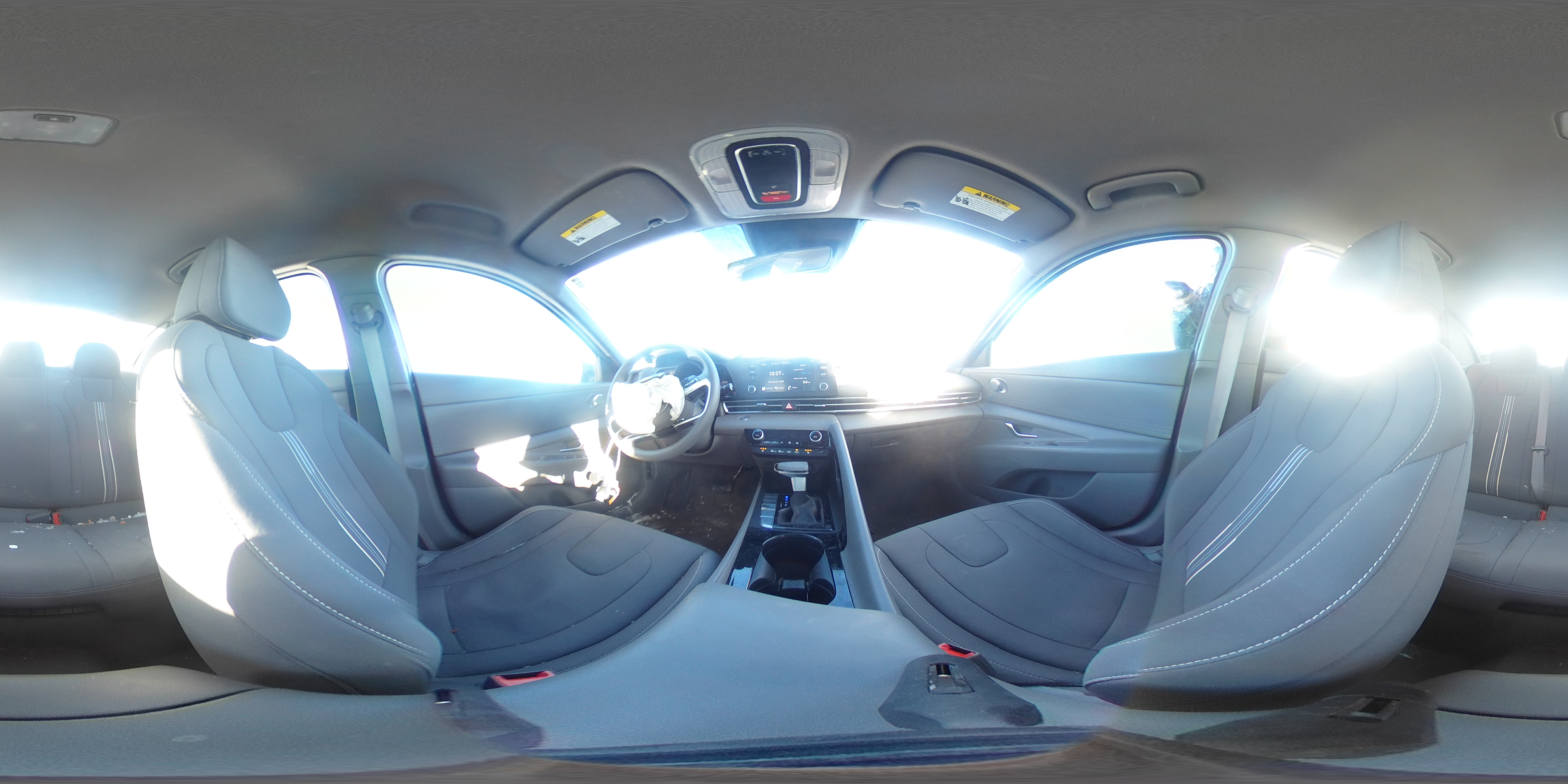 2023 Hyundai Elantra - Image 13
