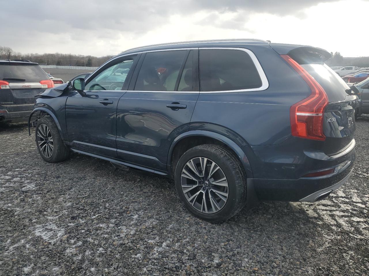 2021 Volvo XC90 - Image 2