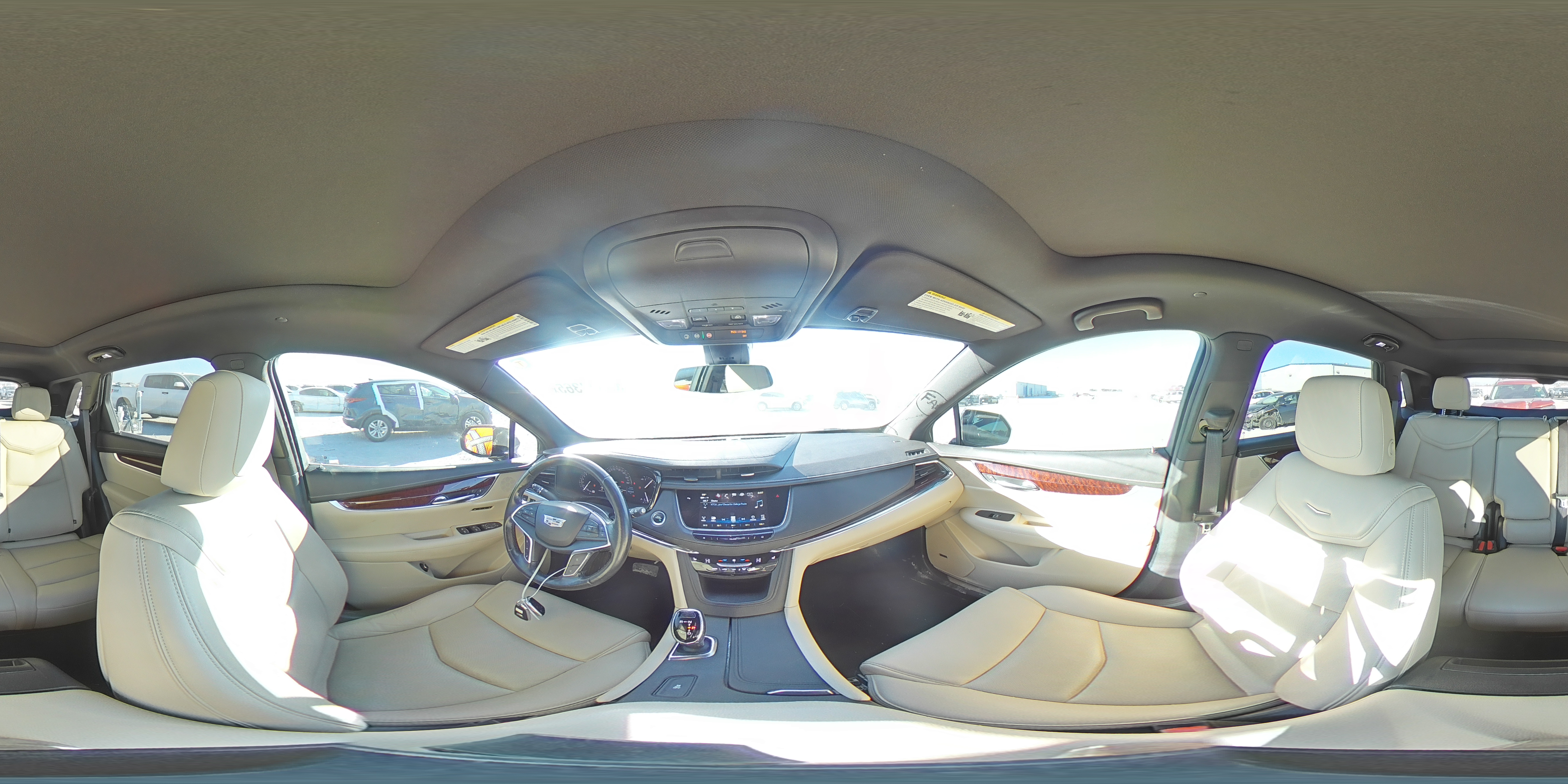 2018 Cadillac XT5 - Image 12