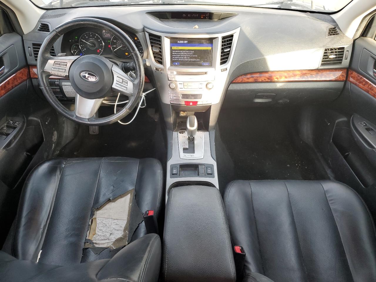 2011 Subaru Outback - Image 8