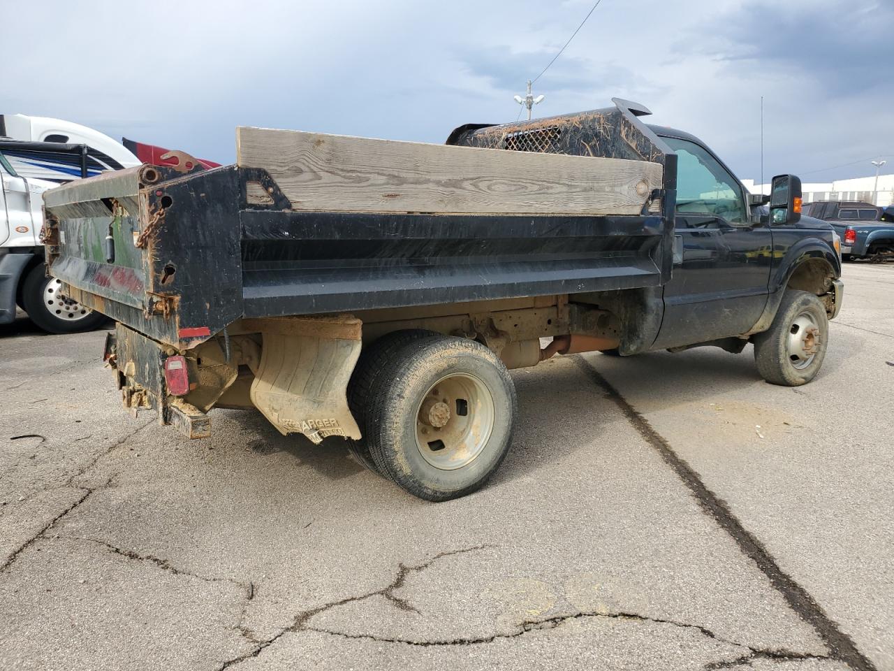 2014 Ford F350 - Image 3