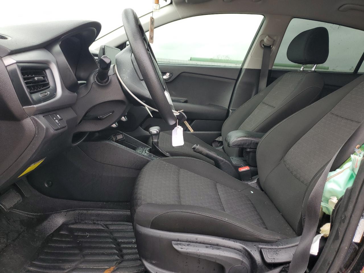 2022 Kia Rio - Image 7
