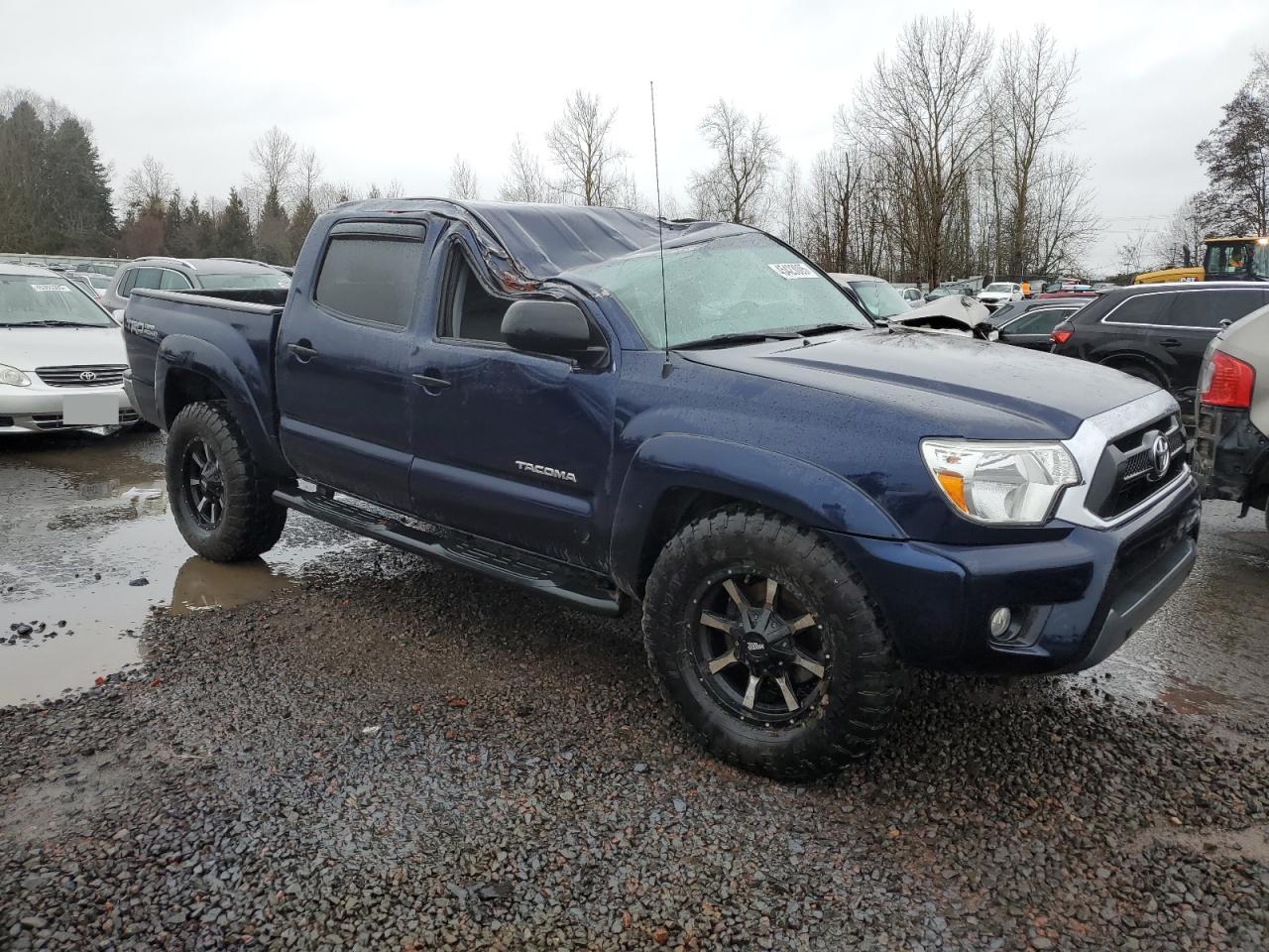 2013 Toyota Tacoma - Image 4