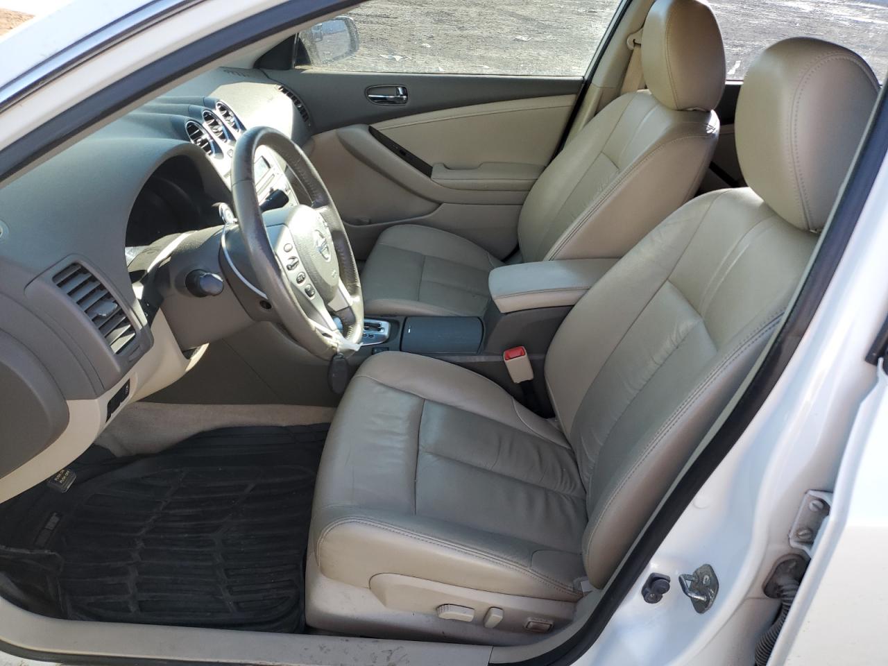 2012 Nissan Altima - Image 7