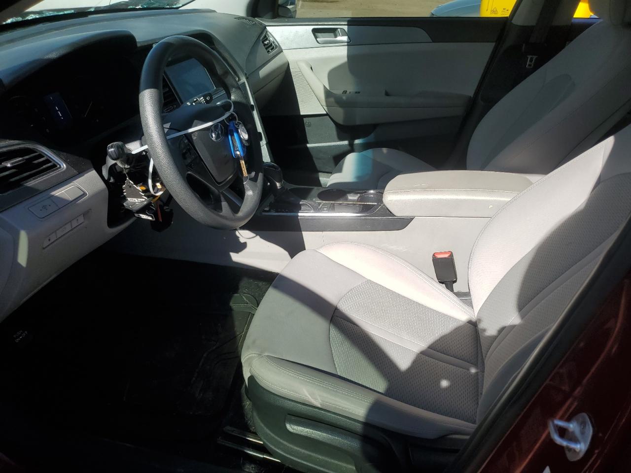 2016 Hyundai Sonata - Image 7