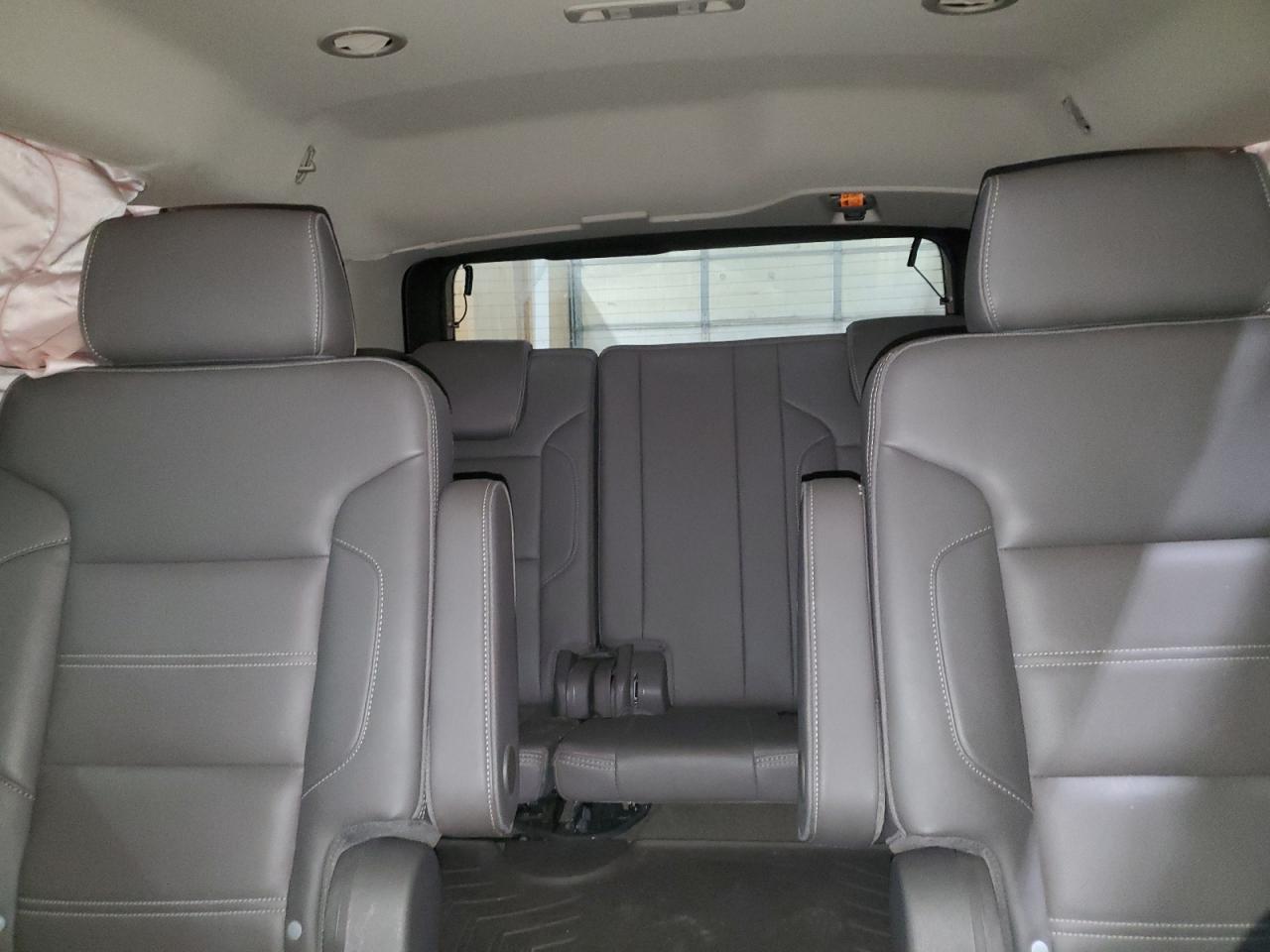 2018 GMC Yukon - Image 10