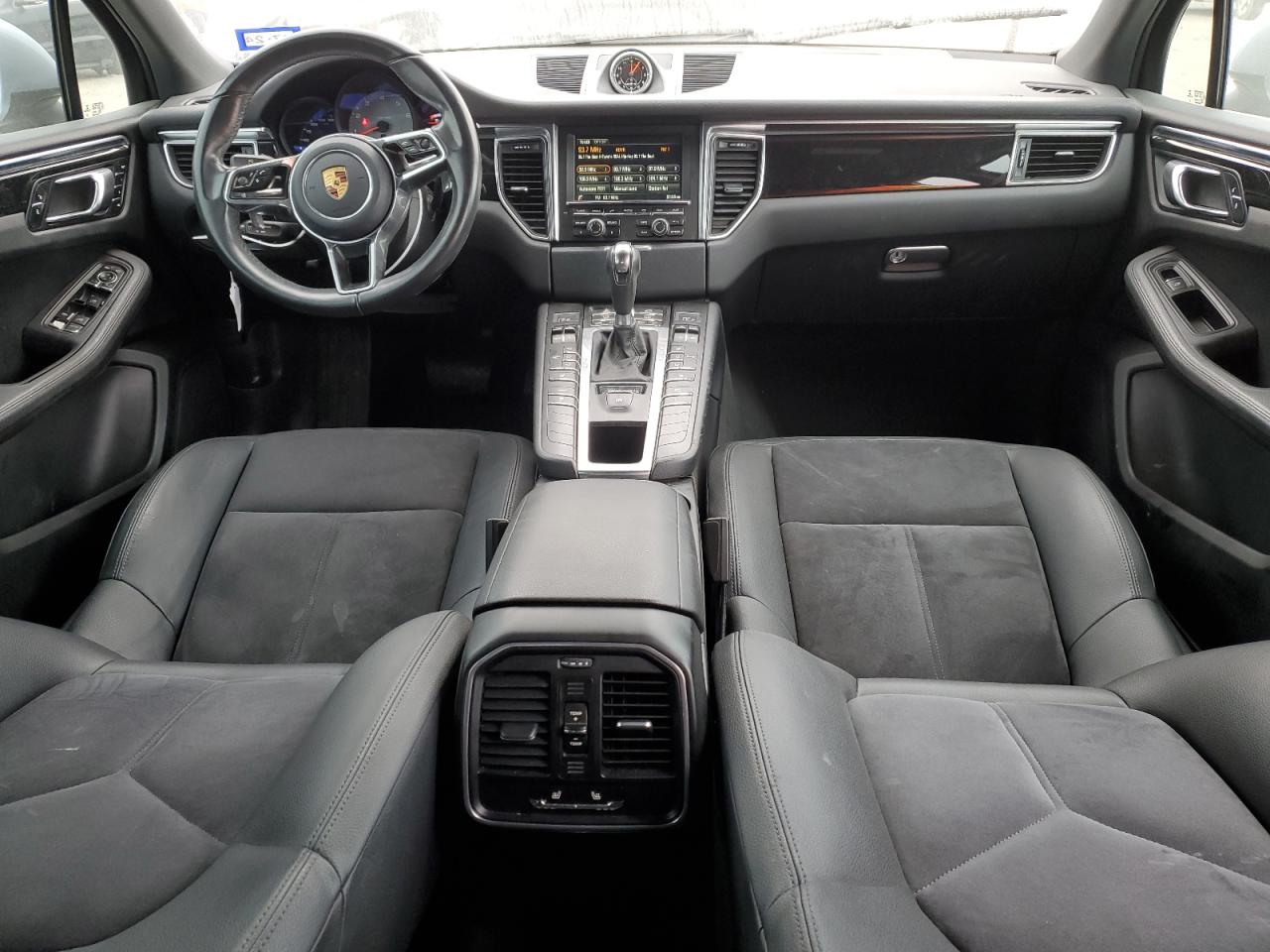 2016 Porsche Macan - Image 8