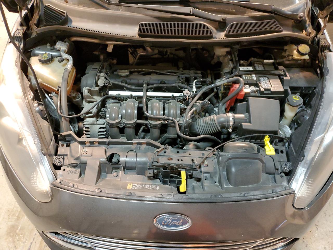 2015 Ford Fiesta - Image 11