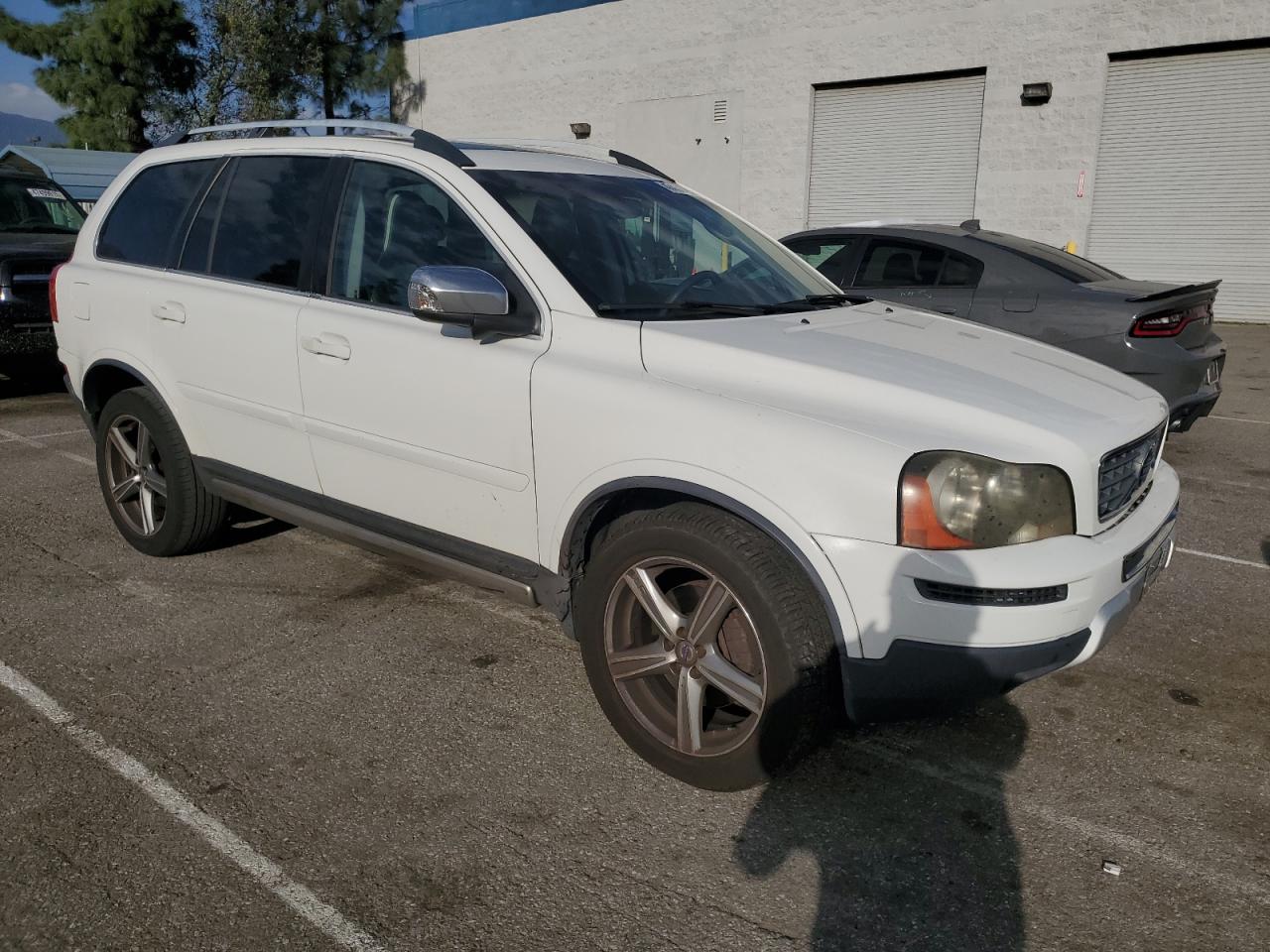 2011 Volvo XC90 - Image 4