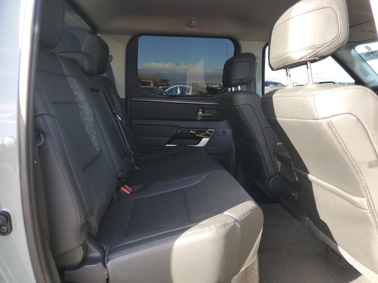 2023 Toyota Tundra - Image 10