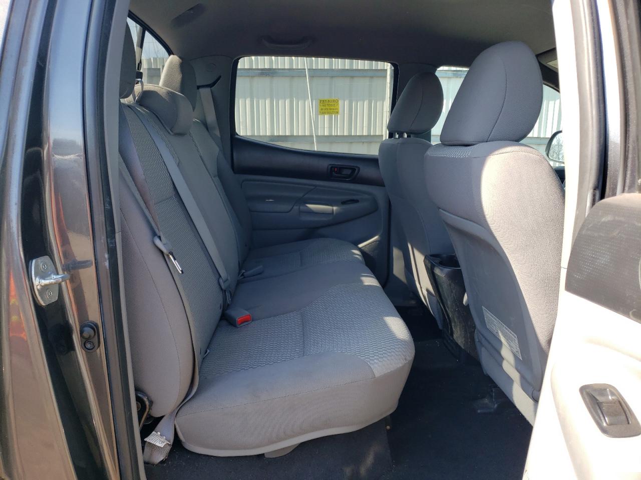 2012 Toyota Tacoma - Image 10
