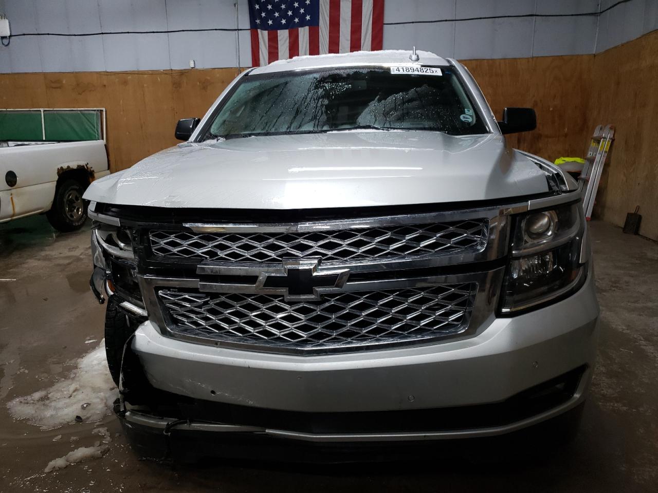 2019 Chevrolet Suburban - Image 5