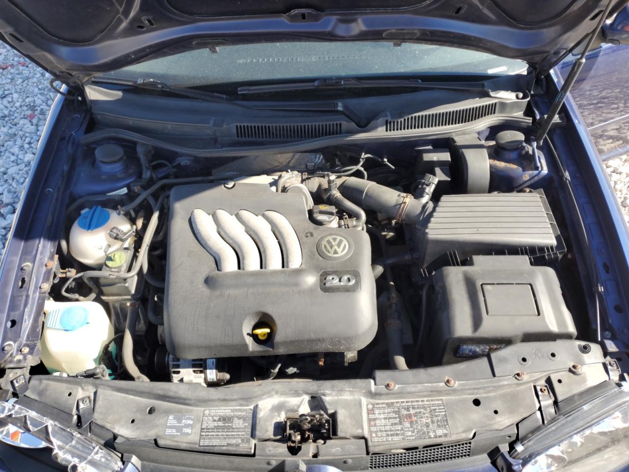 2006 Volkswagen Golf - Image 12