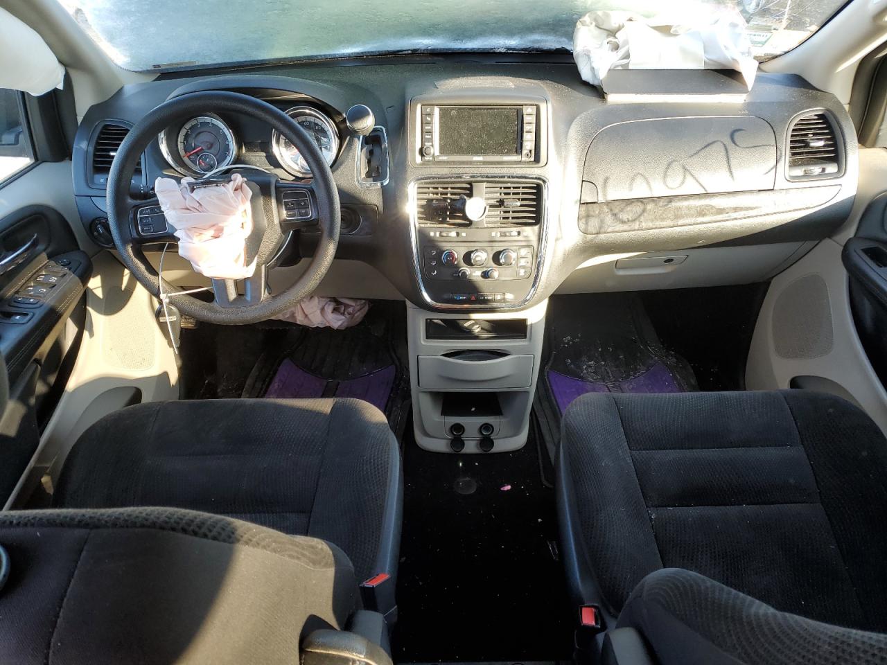 2018 Dodge Caravan - Image 8