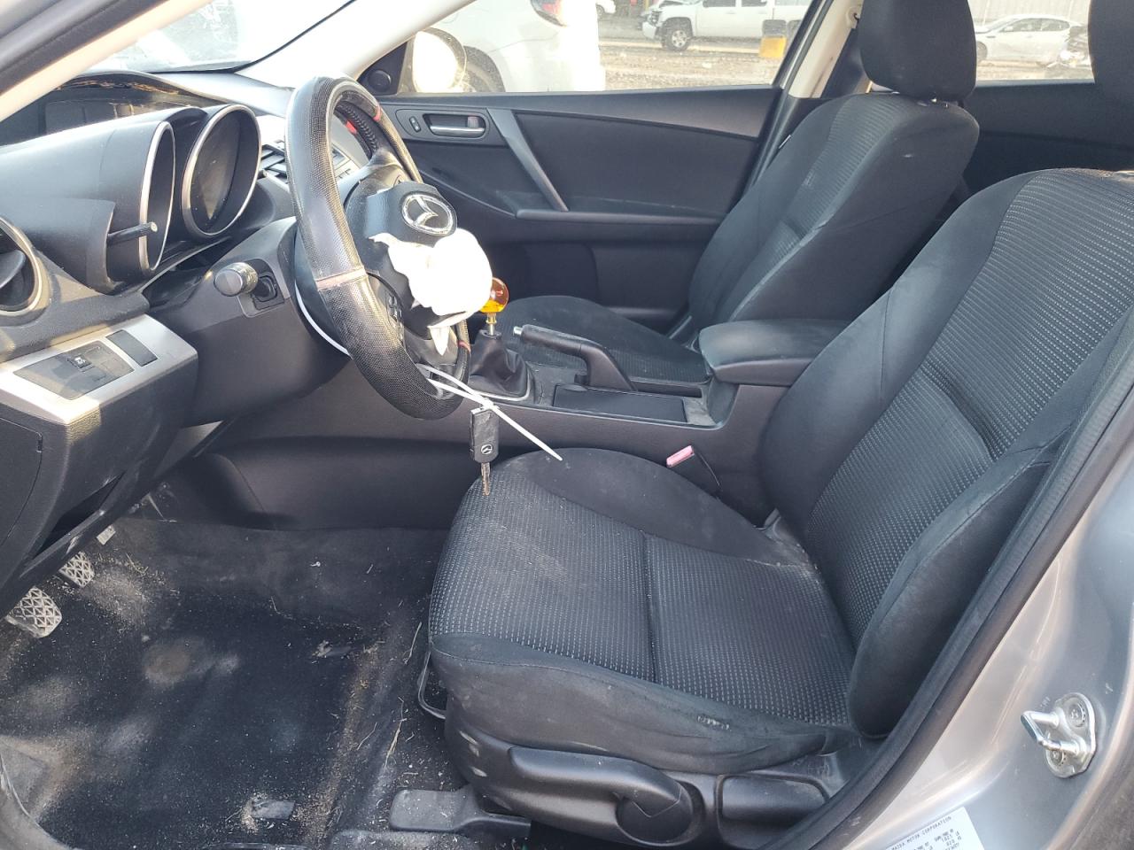 2012 Mazda 3 - Image 7