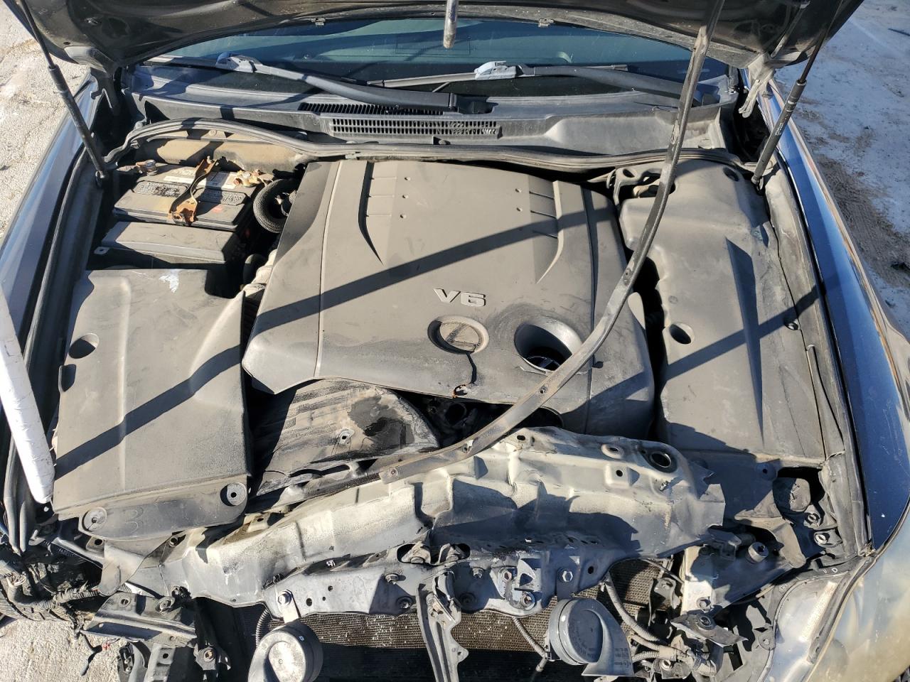 2007 Lexus IS - Image 13