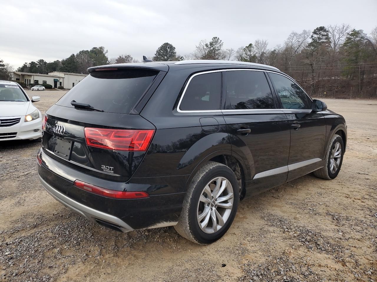 2017 Audi Q7 - Image 3