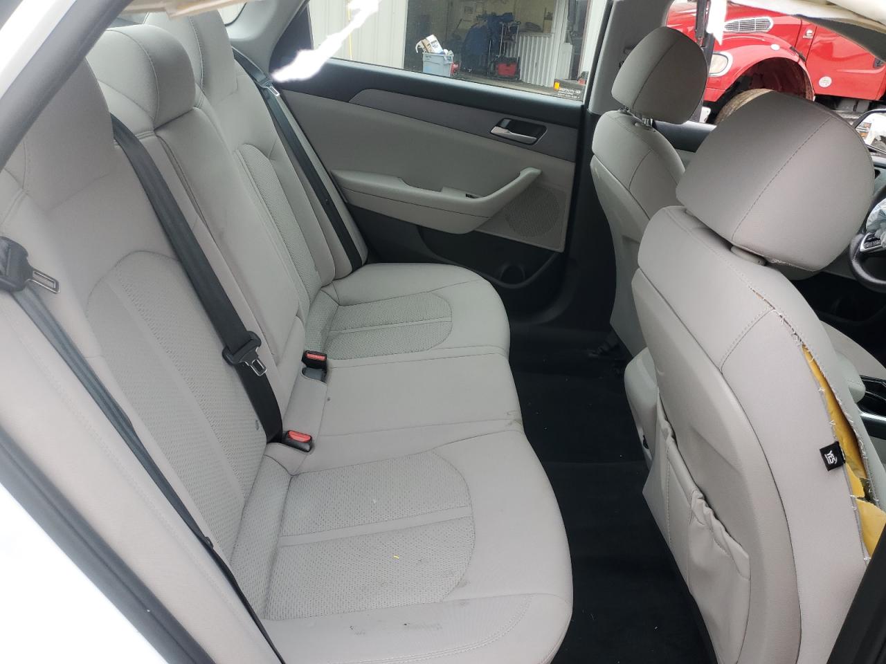2018 Hyundai Sonata - Image 10