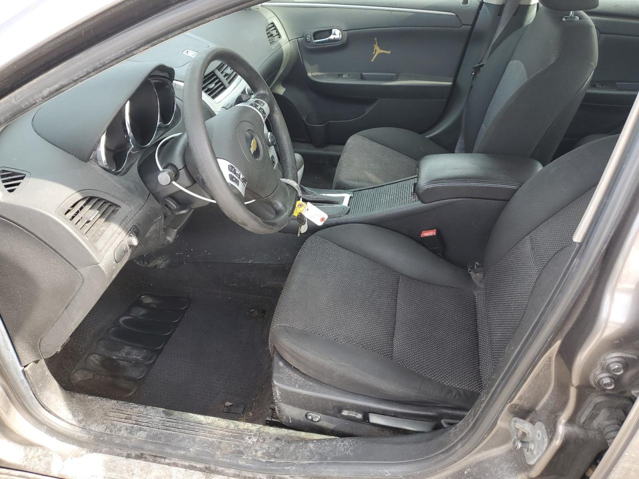2010 Chevrolet Malibu - Image 7