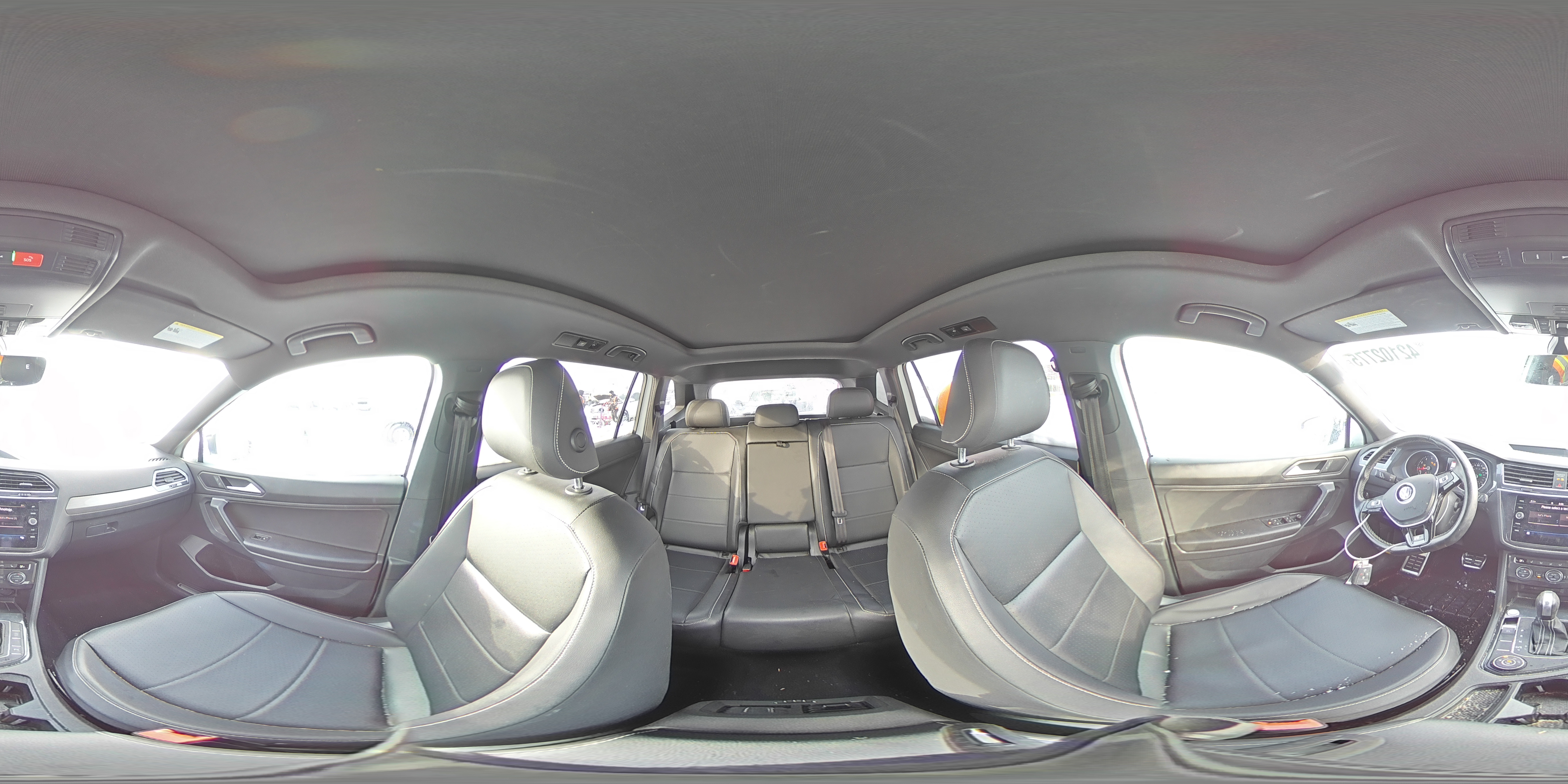 2021 Volkswagen Tiguan - Image 14