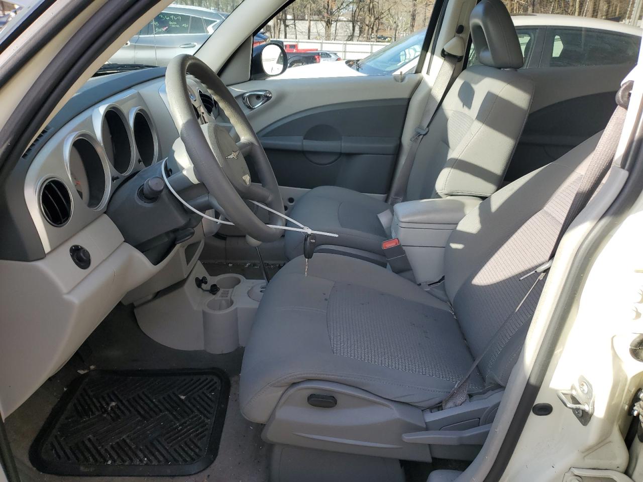 2008 Chrysler PT Cruiser - Image 7