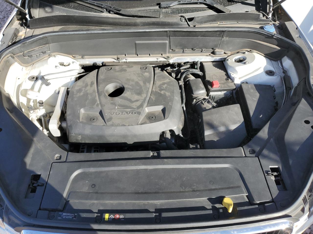 2016 Volvo XC90 - Image 12