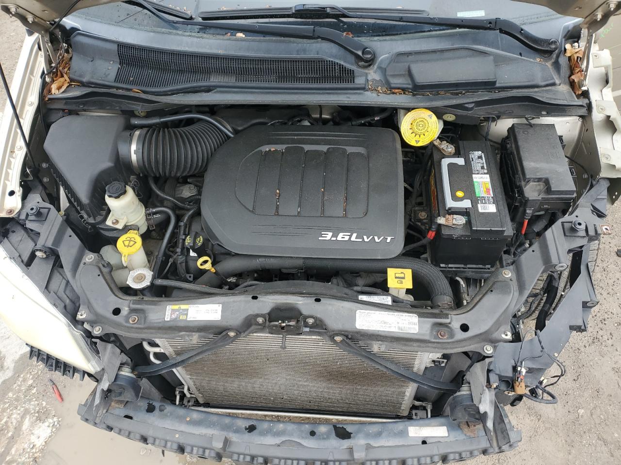 2013 Dodge Caravan - Image 12