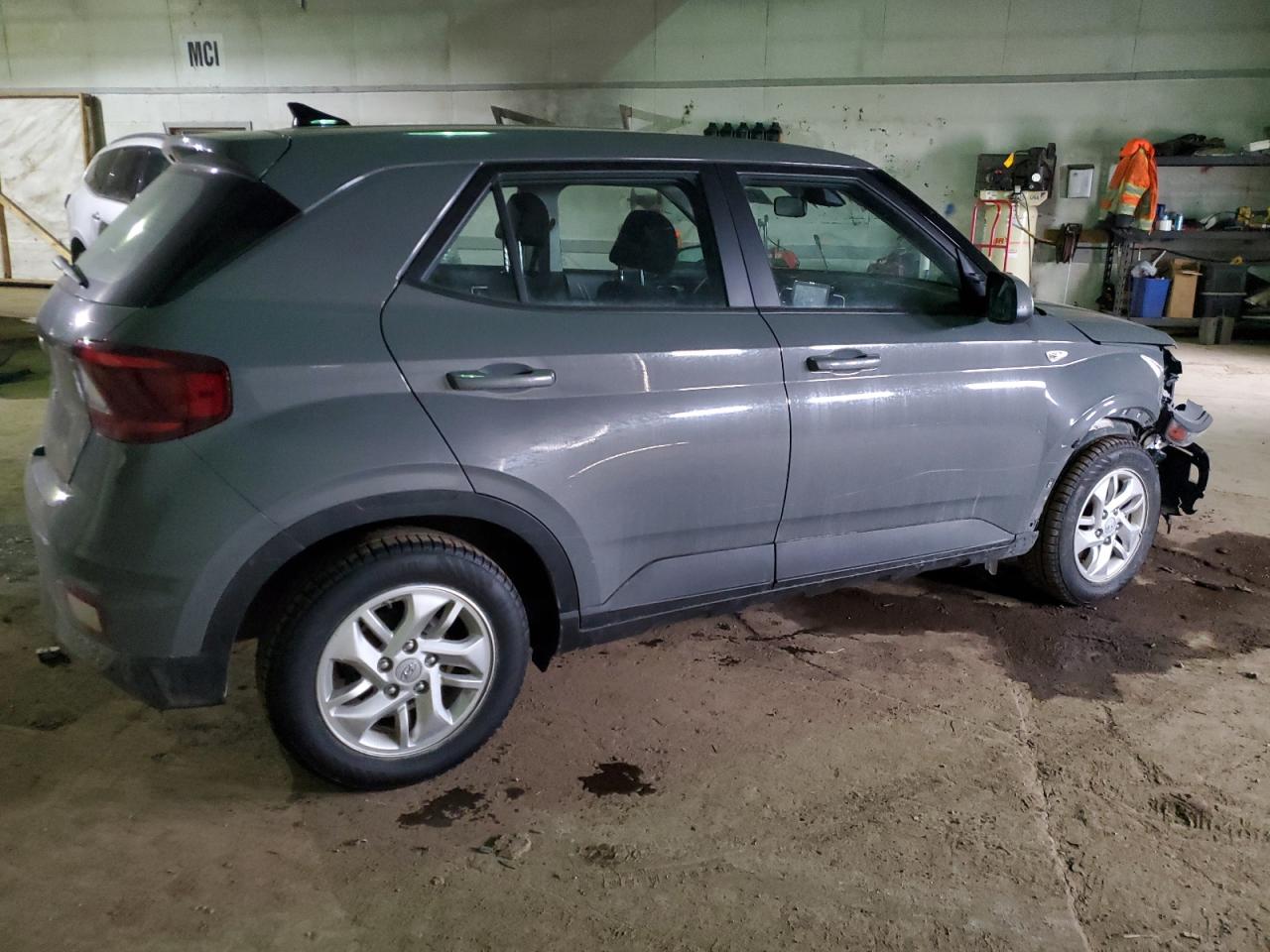 2021 Hyundai Venue - Image 3
