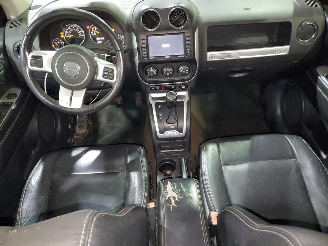 2016 Jeep Compass - Image 8