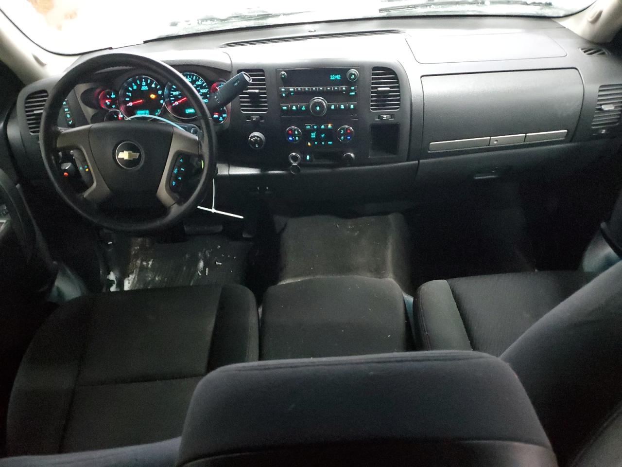 2012 Chevrolet Silverado - Image 8