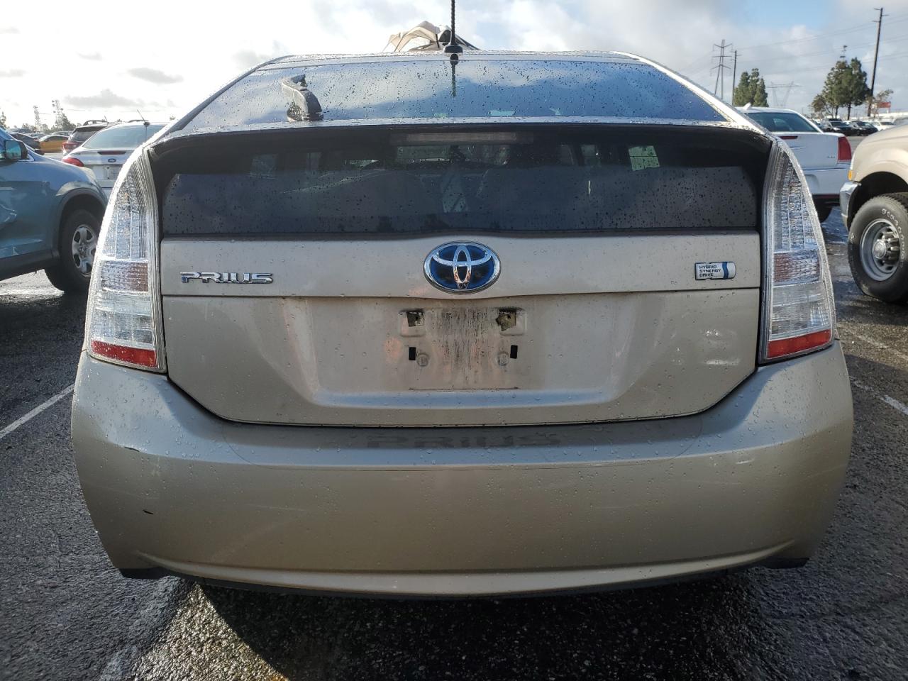 2011 Toyota Prius - Image 6