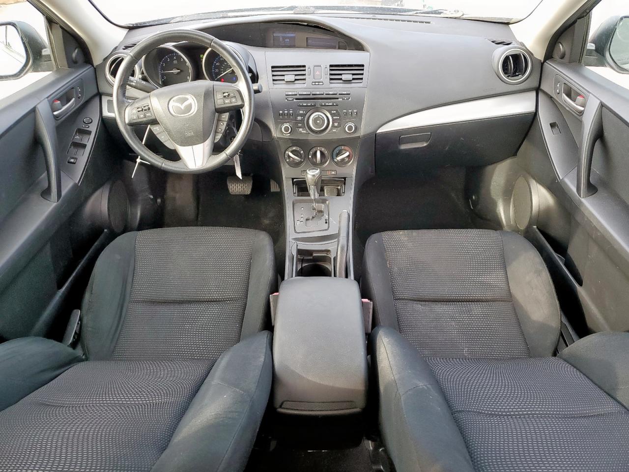 2012 Mazda 3 - Image 8