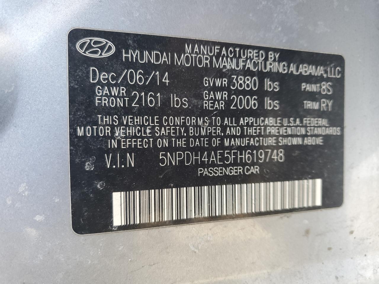 2015 Hyundai Elantra - Image 14