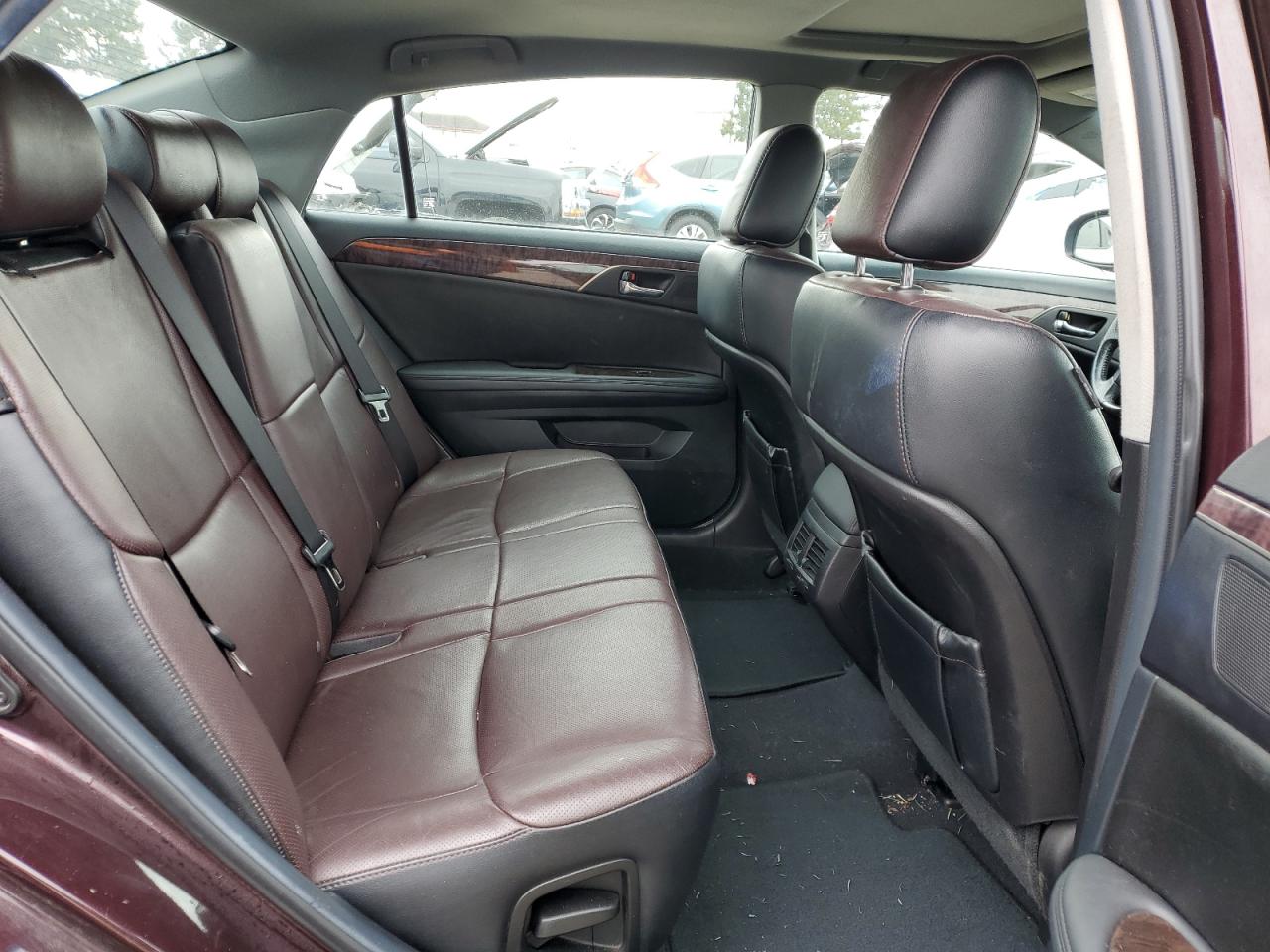 2011 Toyota Avalon - Image 10