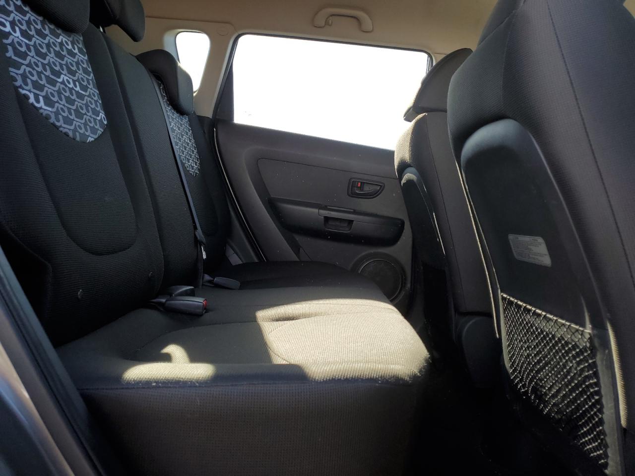 2010 Kia Soul - Image 11