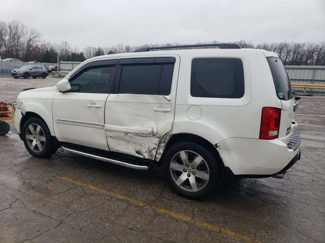 2014 Honda Pilot - Image 2