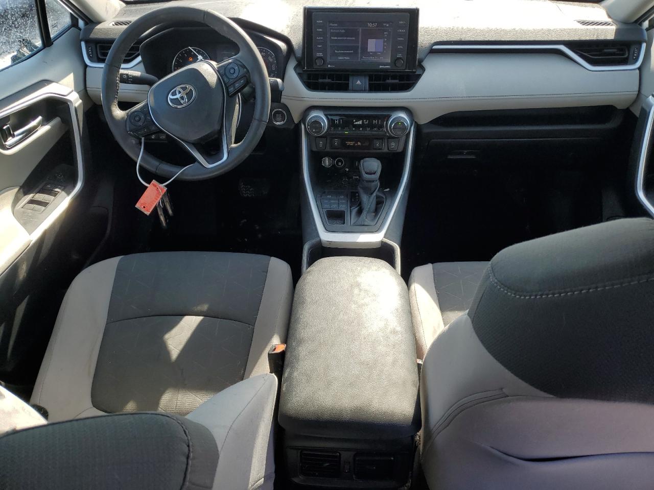 2022 Toyota RAV 4 - Image 8