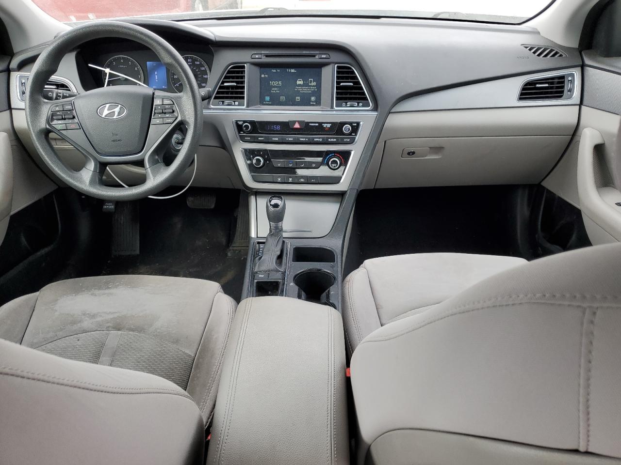 2016 Hyundai Sonata - Image 8