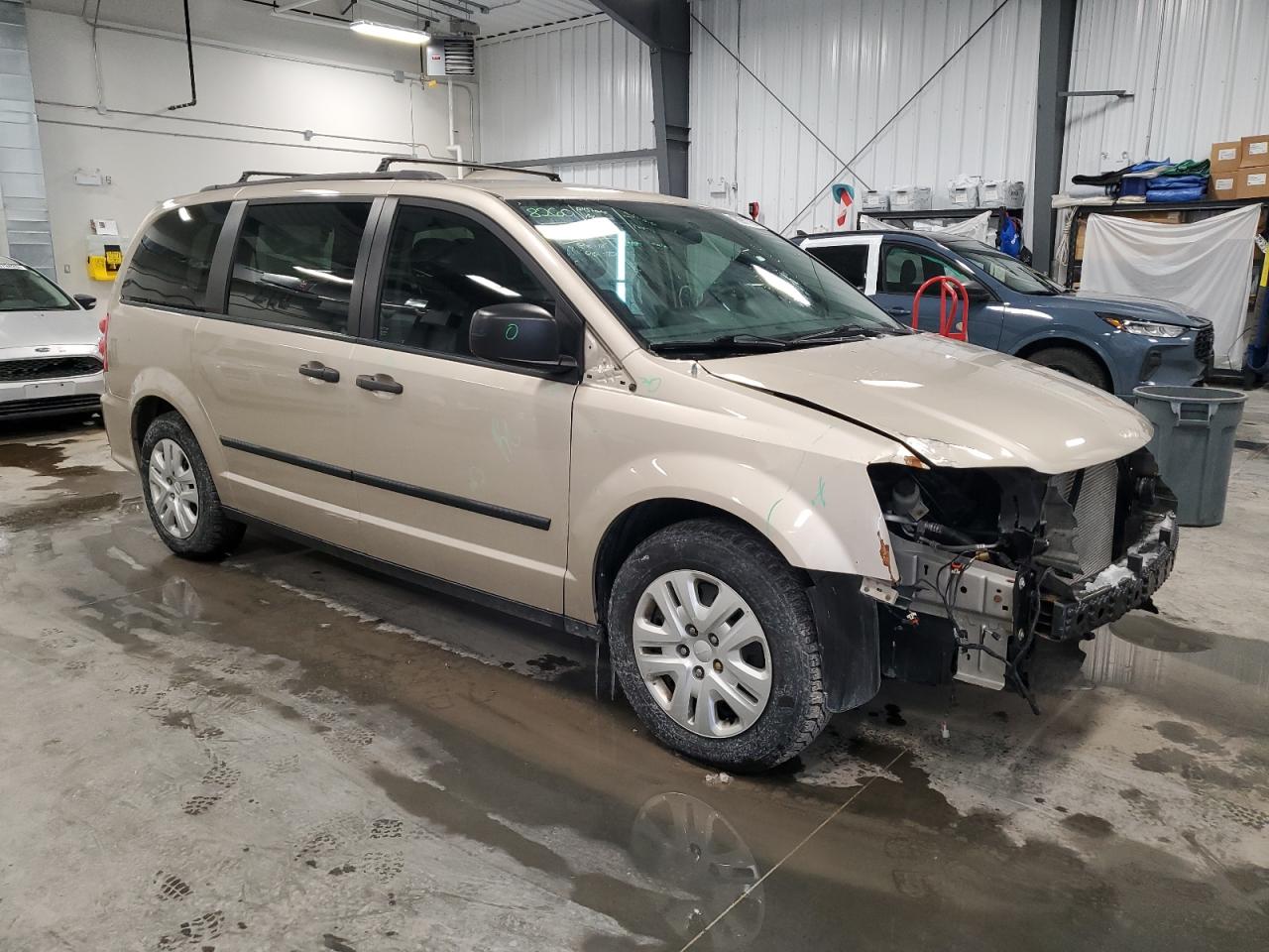 2015 Dodge Caravan - Image 4