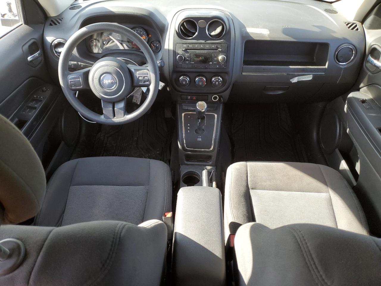 2016 Jeep Liberty (Patriot) - Image 8