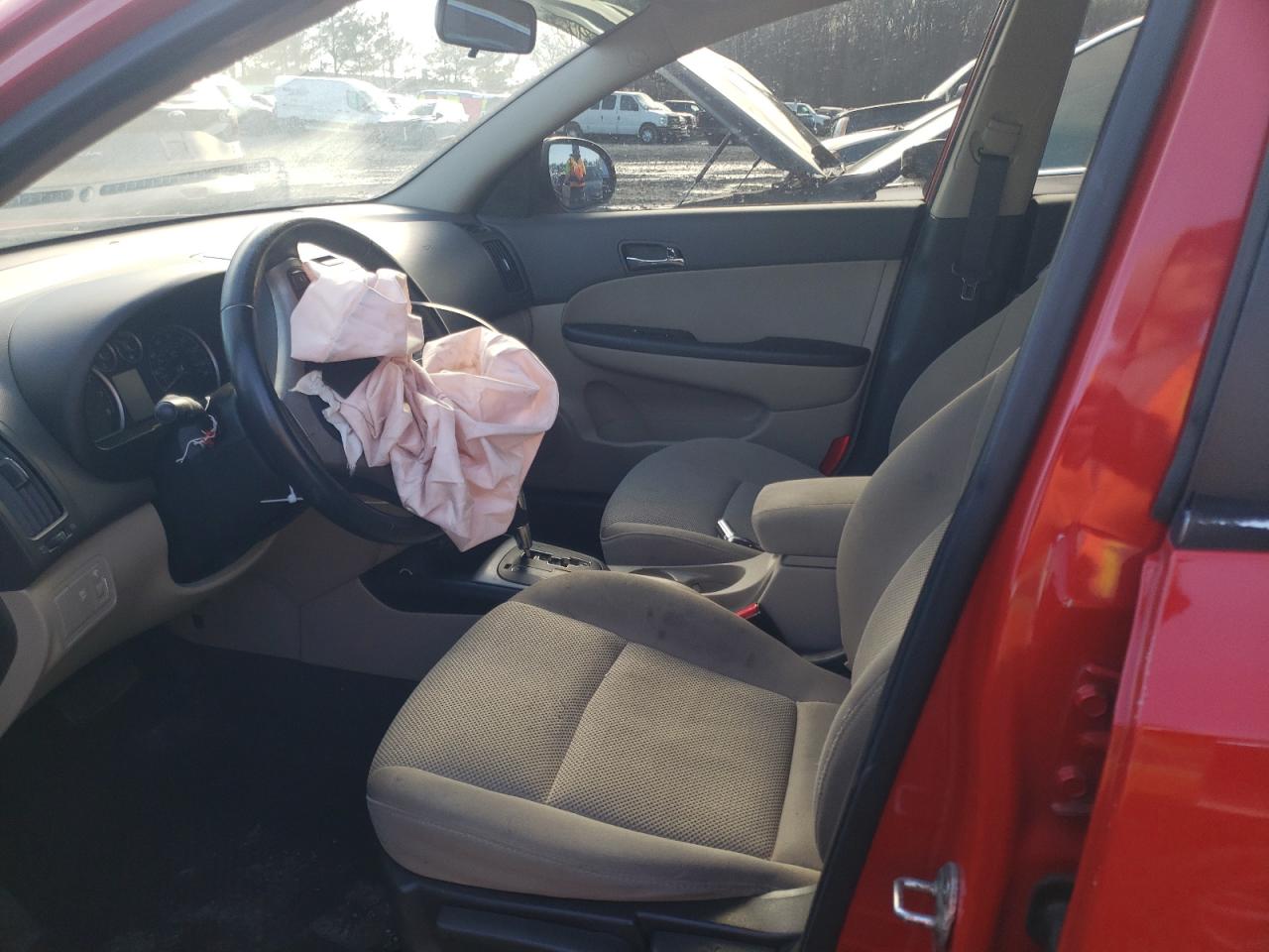 2010 Hyundai Elantra - Image 7