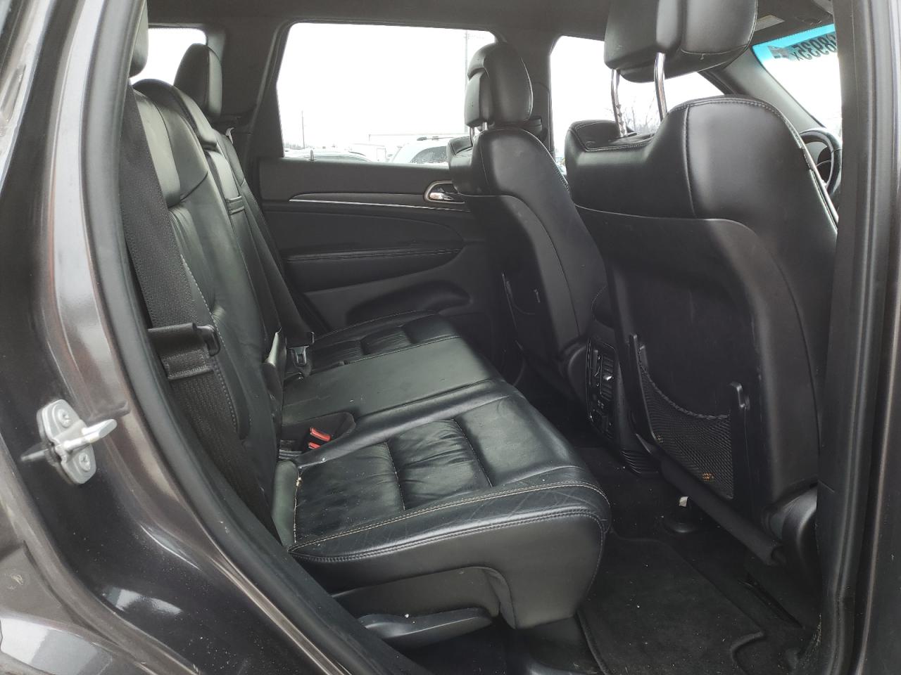 2015 Jeep Grand Cherokee - Image 11