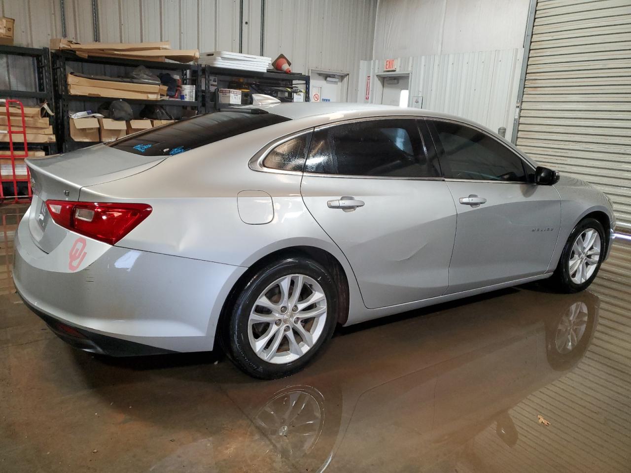 2017 Chevrolet Malibu - Image 3